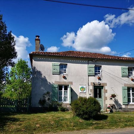 Chambres D Hotes L'Agape Saint-Martial-sur-Isop Экстерьер фото
