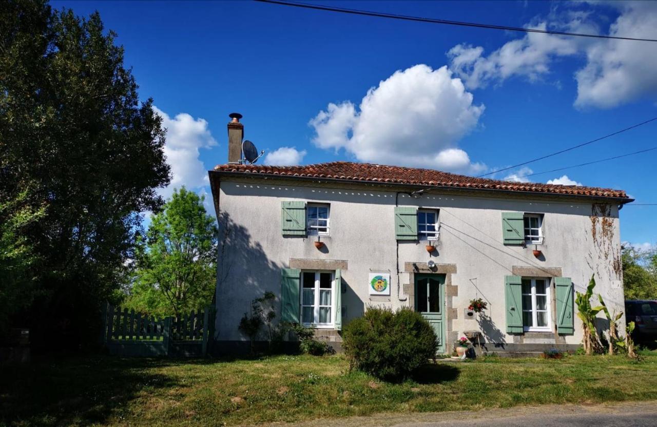 Chambres D Hotes L'Agape Saint-Martial-sur-Isop Экстерьер фото